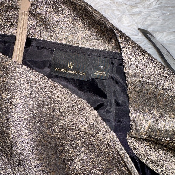 NWT Gold glitter pencil skirt - Picture 3 of 7